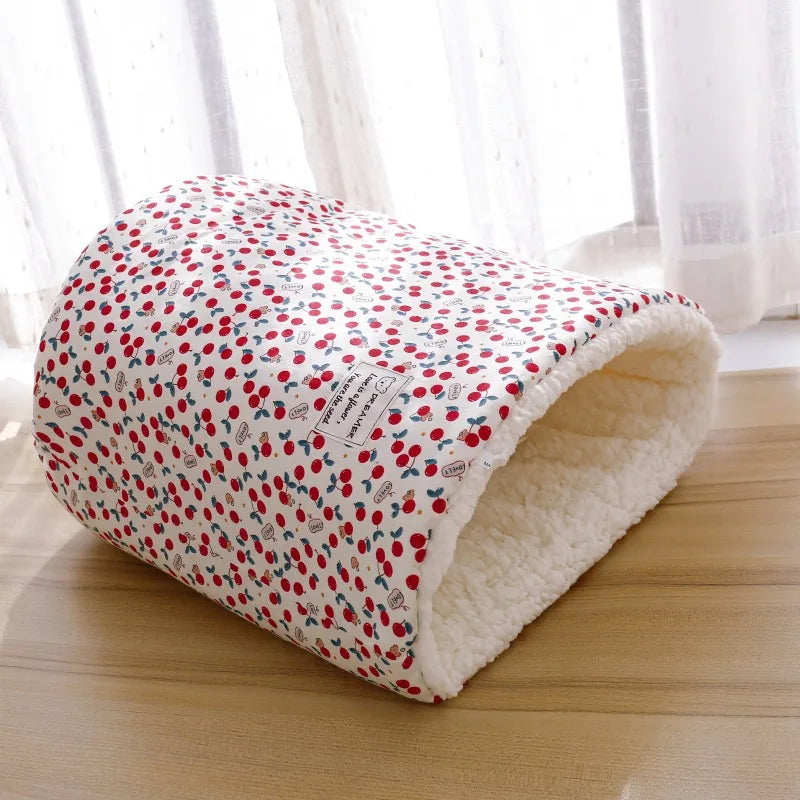 Warm Velvet Fabric Bed for Cats Dogs Winter Autumn Comfortable Soft Fleece Bucket Type Blue Sleeping Bag for Kittens Pet House