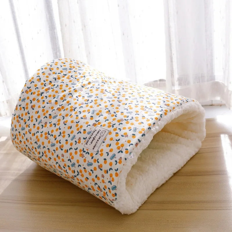 Warm Velvet Fabric Bed for Cats Dogs Winter Autumn Comfortable Soft Fleece Bucket Type Blue Sleeping Bag for Kittens Pet House
